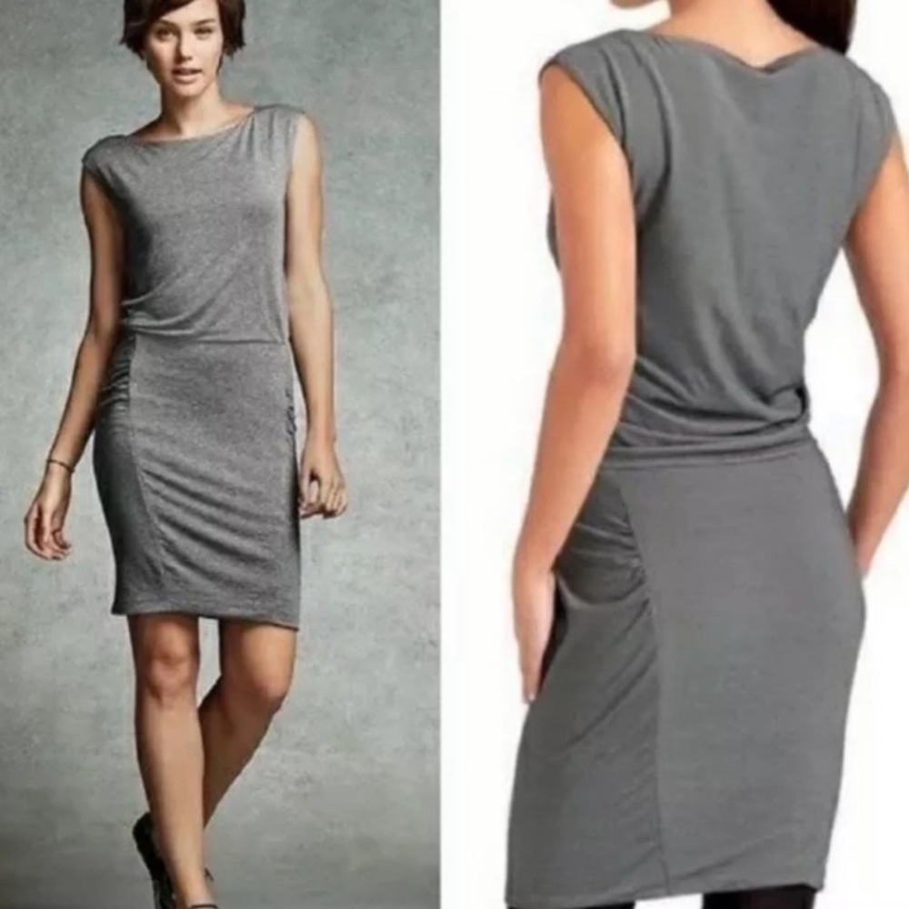 Athleta Stretch Knit Dress S Striped Travel Office Work Bodycon Sporty‎ Chic